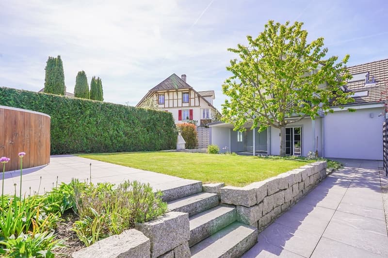 Renovated house with style, charm, and history (11)