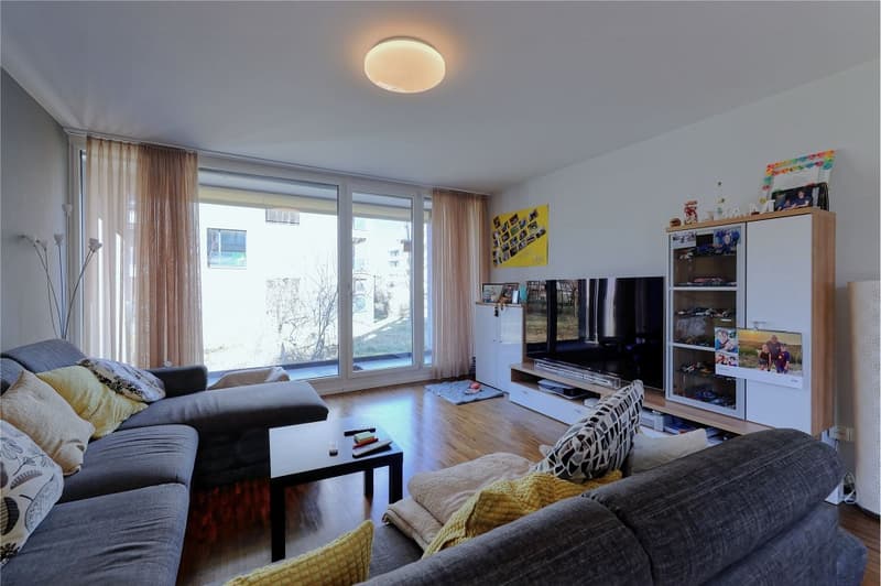 Modern 2.5-room apartment with 82 m² and two balconies (12)