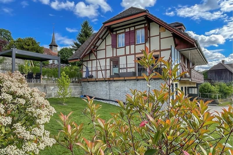Ein Bijou von einem Haus - frisch saniert und bezugsbereit (2)