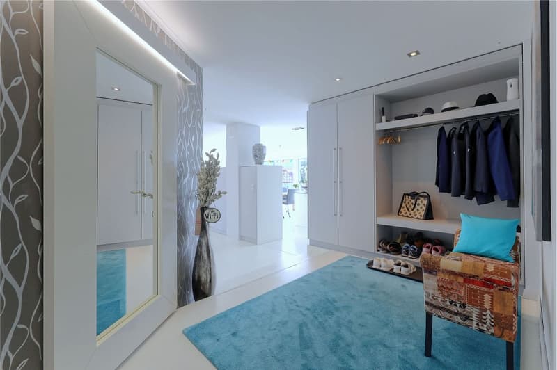 Exclusive, ultra-modern 5½-room attic apartment with large terrace (5)