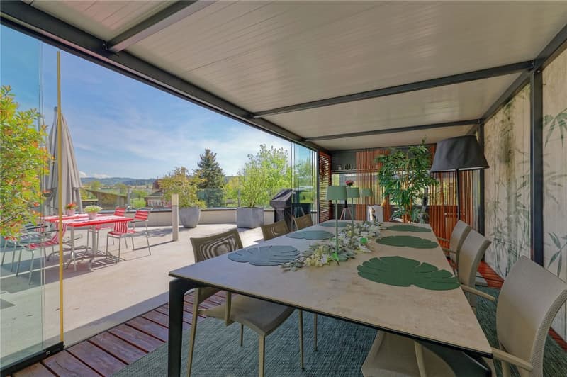 Exclusive, ultra-modern 5½-room attic apartment with large terrace (4)