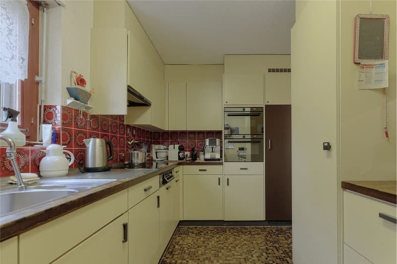 5.5-room semi-detached house with potential and beautiful garden (7)
