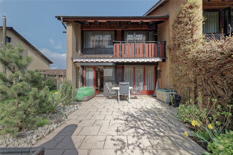 5.5-room semi-detached house with potential and beautiful garden (3)