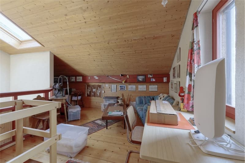 5.5-room semi-detached house with potential and beautiful garden (13)