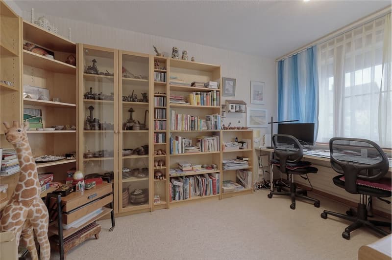 5.5-room semi-detached house with potential and beautiful garden (8)