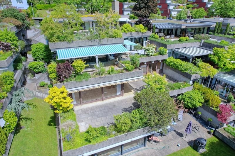 5-Zimmer-Terrassenhaus mit grosszügiger Terrasse und Potenzial (4)