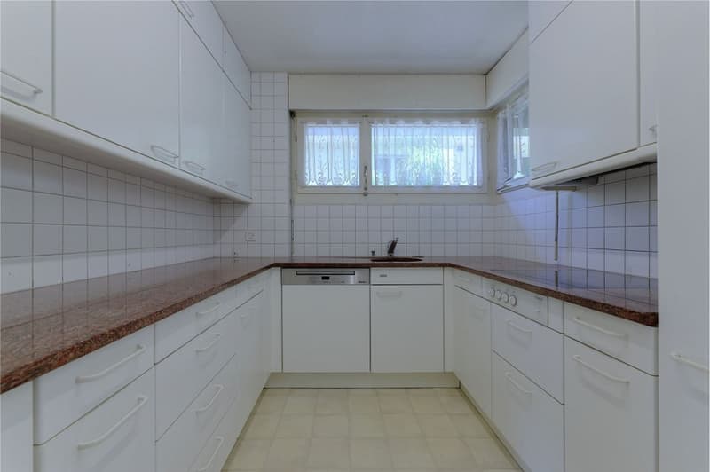 5-Zimmer-Terrassenhaus mit grosszügiger Terrasse und Potenzial (7)