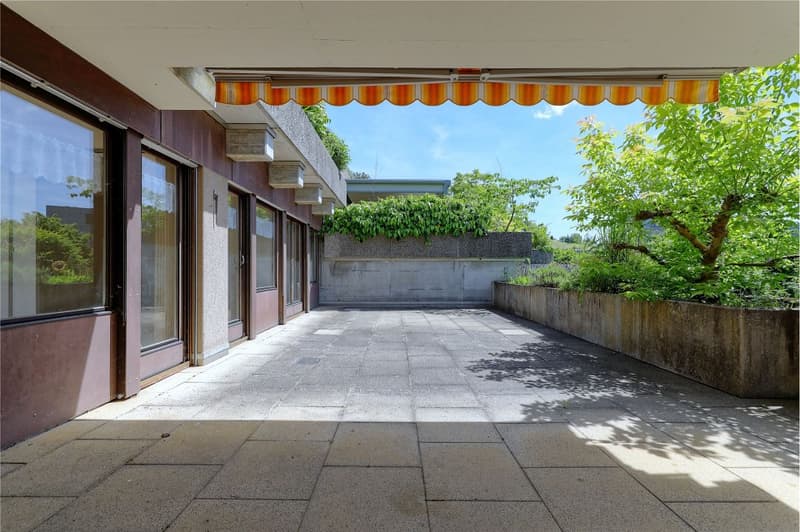 5-Zimmer-Terrassenhaus mit grosszügiger Terrasse und Potenzial (6)