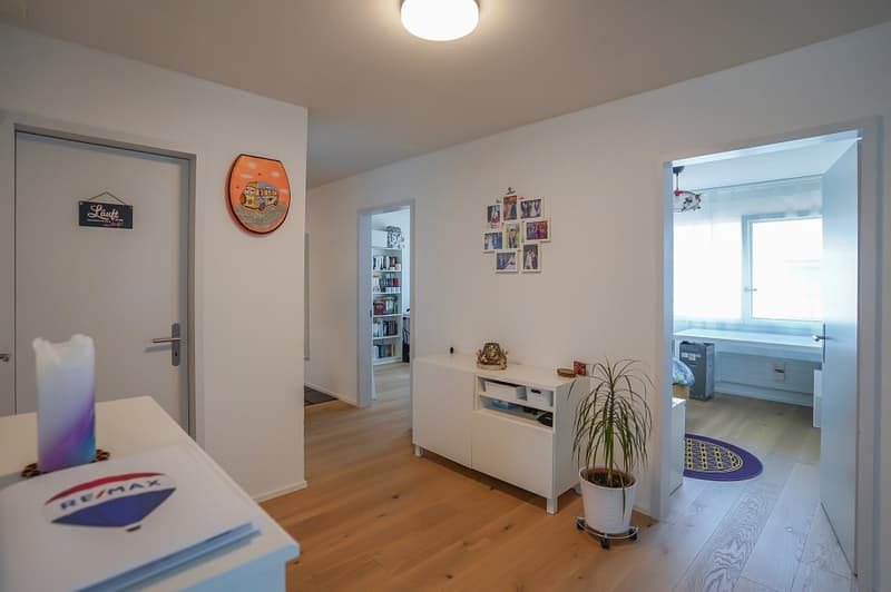 Appartement rénové de 5½ pièces au cœur de Zollikofen (2)
