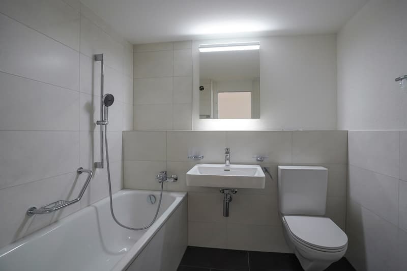 Stadtnahe 4½-Zimmer-Wohnung mit Weitsicht über Aare und Wohlensee (6)