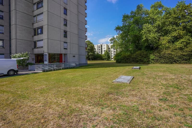 Stadtnahe 4½-Zimmer-Wohnung mit Weitsicht über Aare und Wohlensee (12)