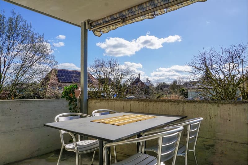 Schmucke Familienwohnung mit Bastelraum und Einstellhallenplatz (9)