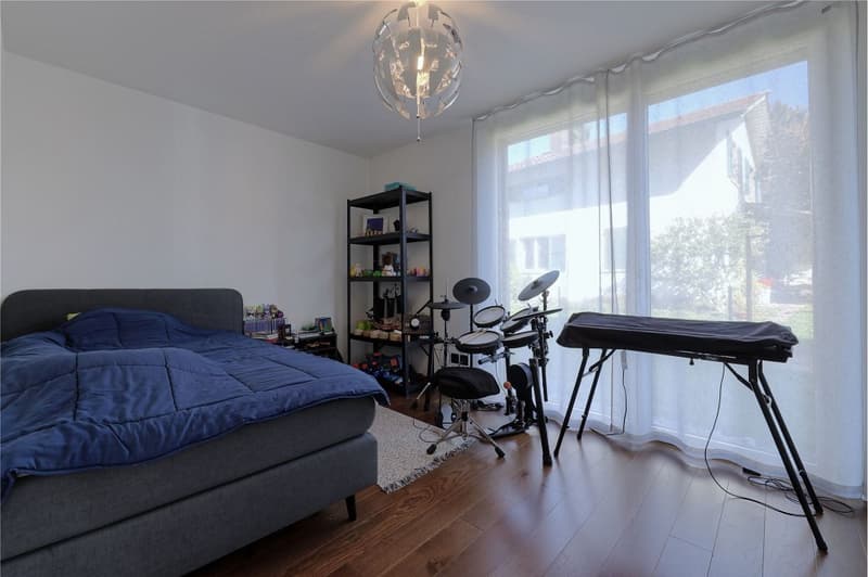 Topmoderne 5½-Zimmer Eigentumswohnung mit grosszügigem Garten (12)