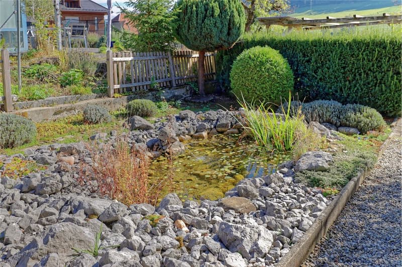 Charmante 3½-Zimmer Eigentumswohnung mit Mansardenzimmer und Garten (8)