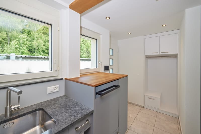 Eingang mit Garderobe