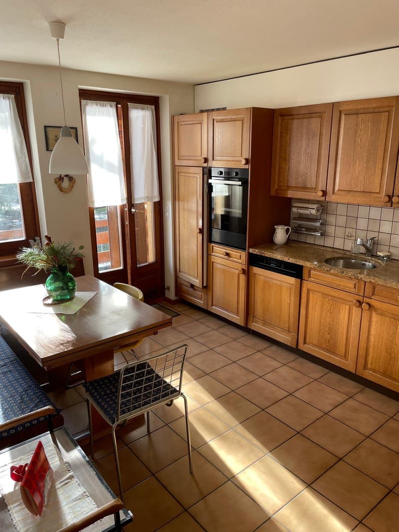 Mesocco, San Rocco area, in a central and sunny position, a carefully maintained single-family house is for sale (6)