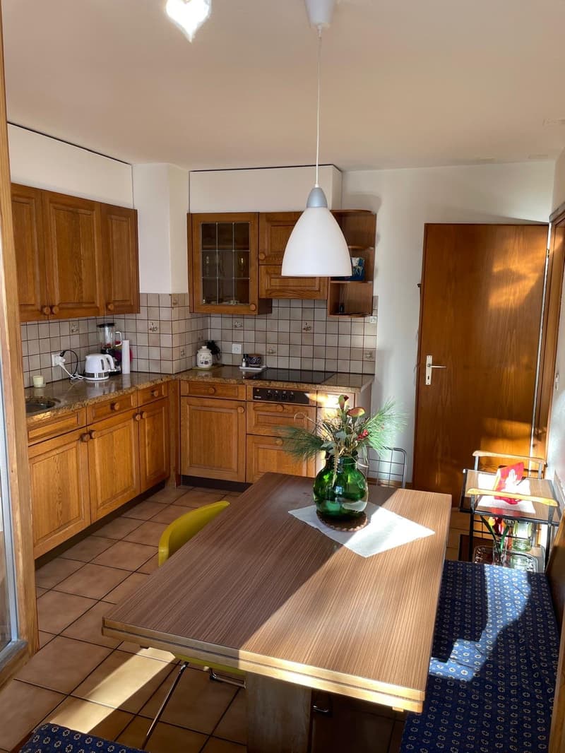 Mesocco, San Rocco area, in a central and sunny position, a carefully maintained single-family house is for sale (5)