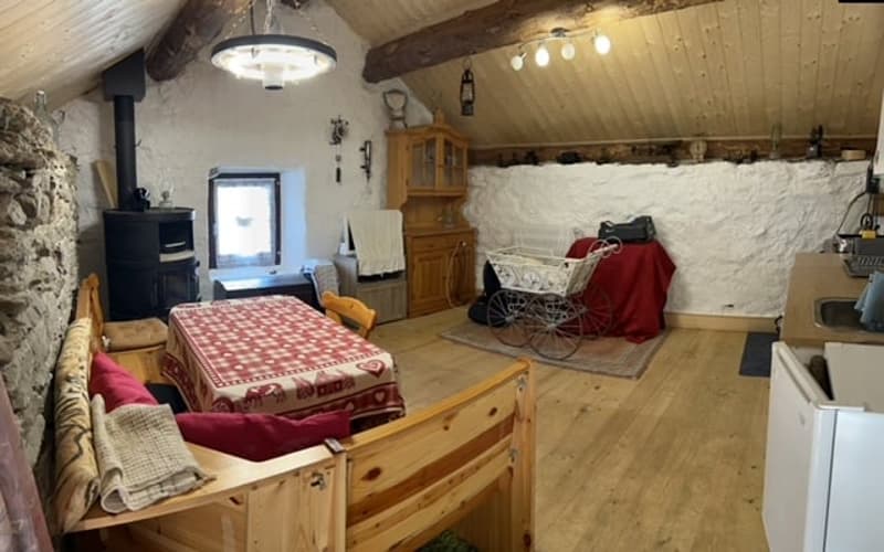 Mesocco, Andergia area, house for sale with adjacent rustico in a quiet and sunny neighborhood. (15)