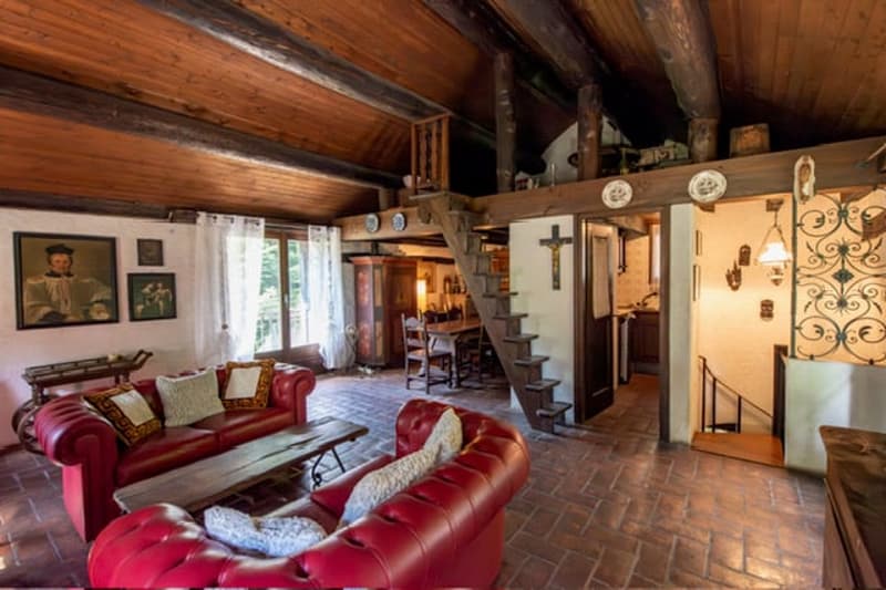 Soazza, characteristic rustic – An authentic refuge among the mountains (11)