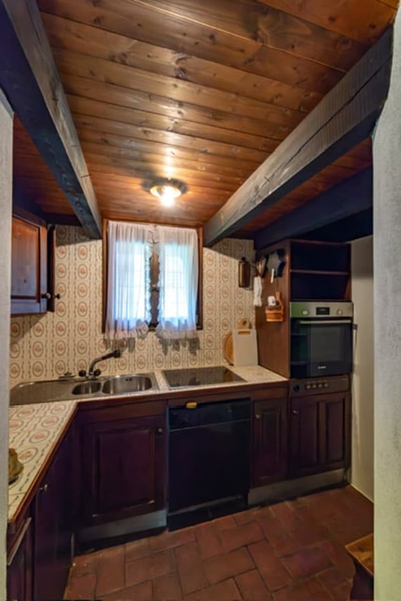 Soazza, characteristic rustic – An authentic refuge among the mountains (12)