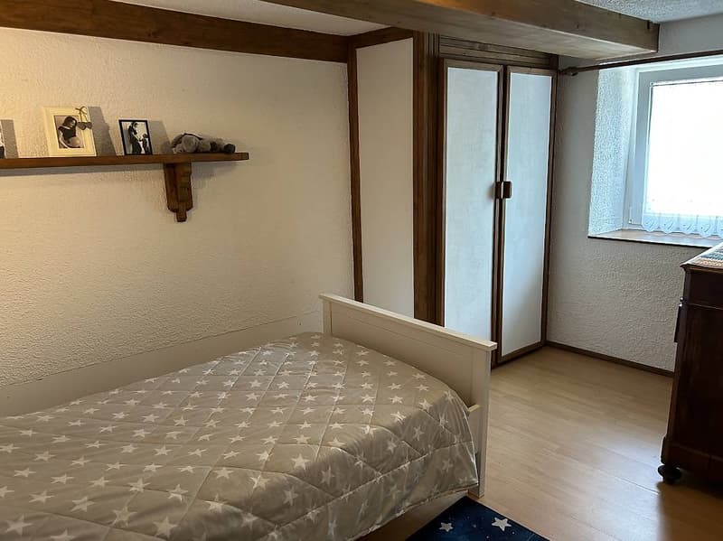 Mesocco, Andergia single-family house with attached rustico (12)
