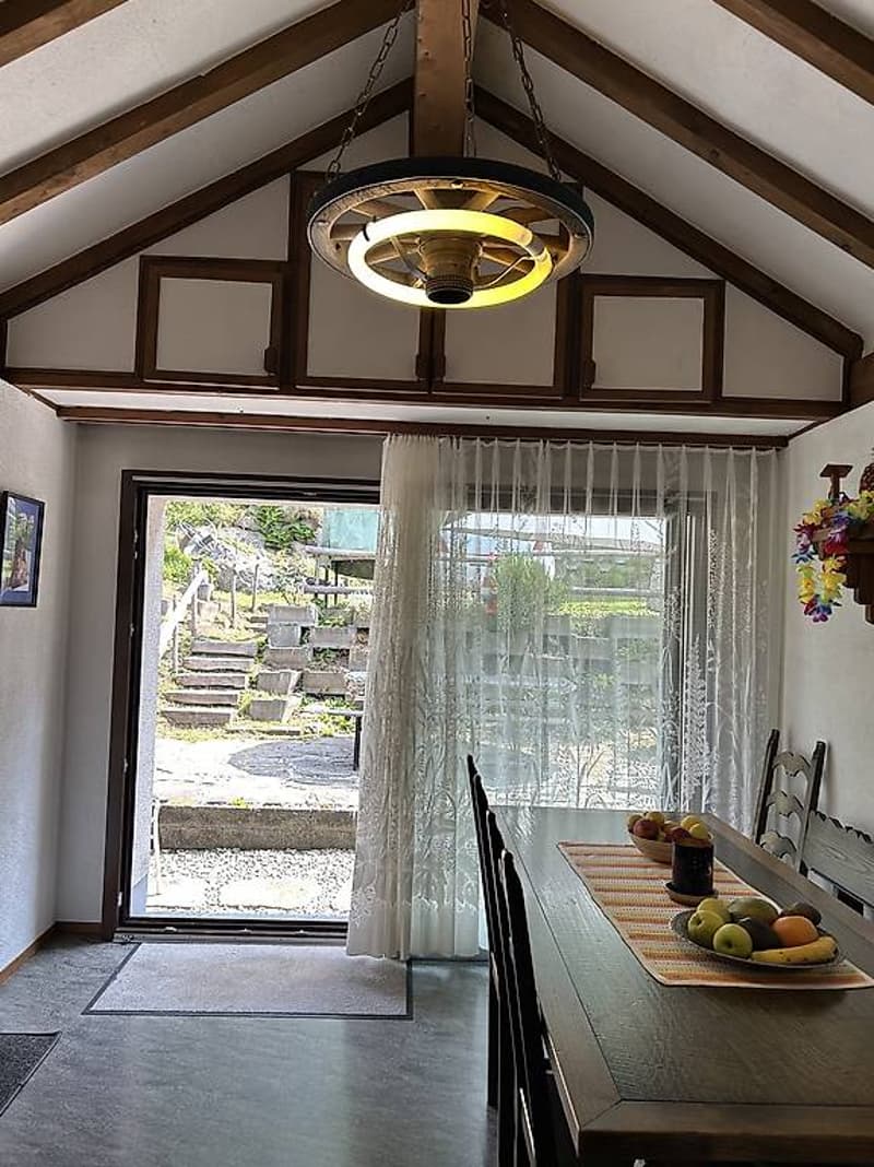 Mesocco, Andergia single-family house with attached rustico (4)