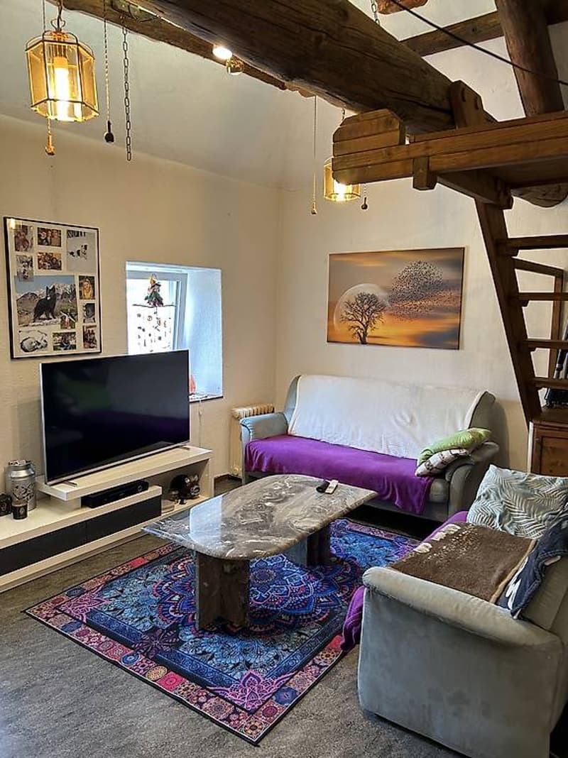 Mesocco, Andergia single-family house with attached rustico (7)