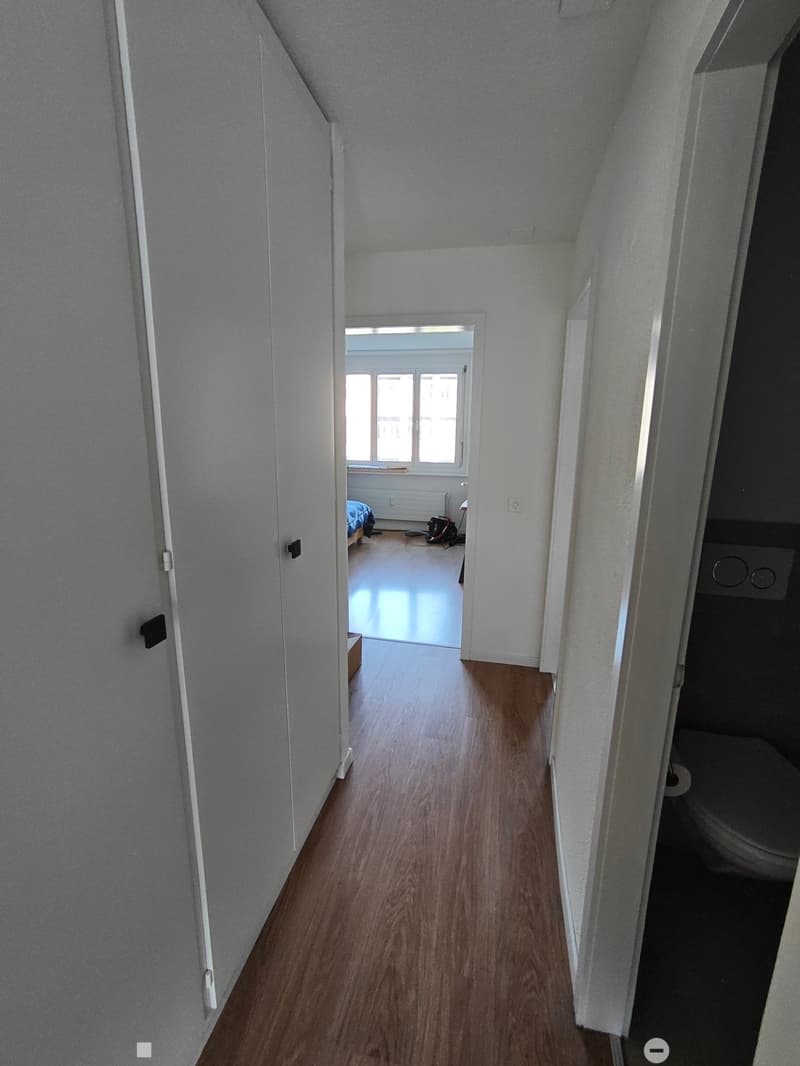 Moderne 3.5-Zimmer-Wohnung mit Balkon in Biel/Bienne (6)