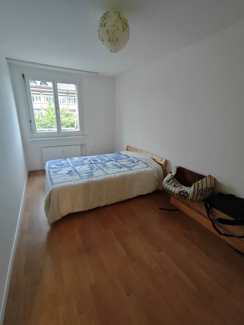 Modern 3.5-room apartment with balcony in Biel/Bienne (5)