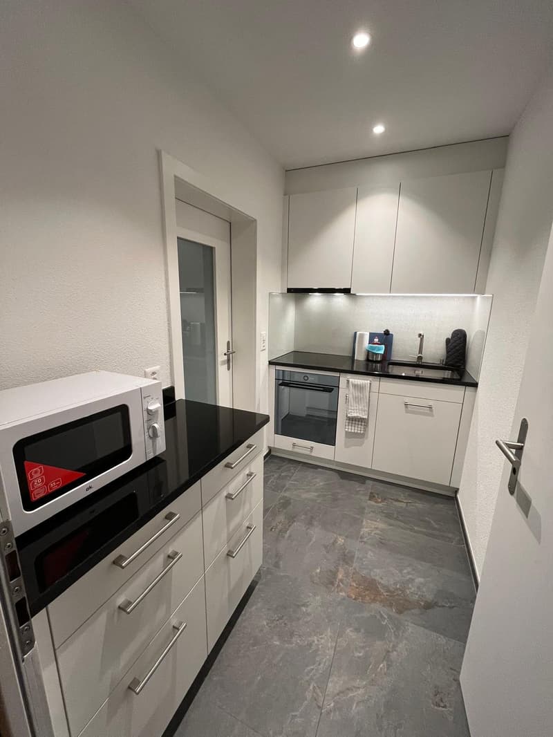 Komplett möbliertes Zimmer (5)