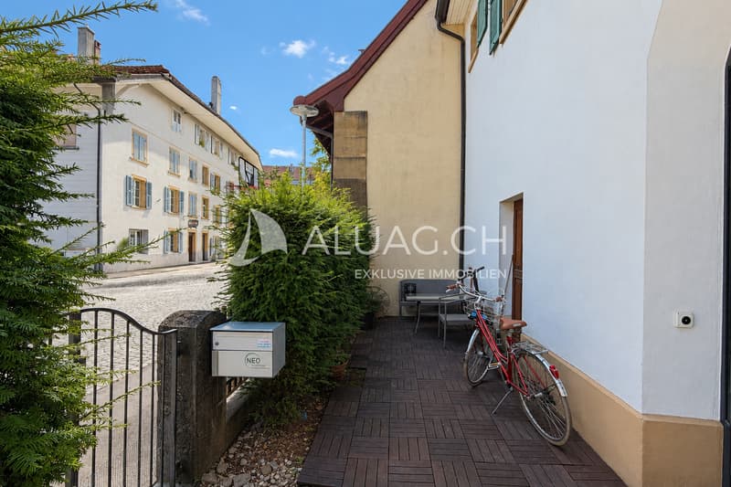 Platz im Garten für eine gemütliche Launch mit Grill