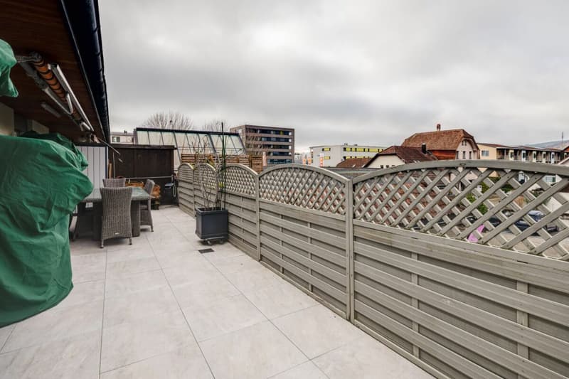 Modern 4.5 room apartment with large winter garden and terrace in the center of Oensingen (15)