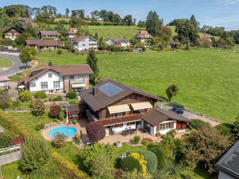 Villa in chalet style with pool & view of the Bernese Alps in Riggisberg (5)
