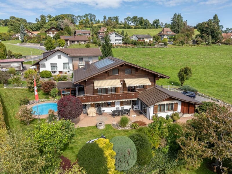 Large Chalet with Pool & View of the Bernese Alps in Riggisberg (3)