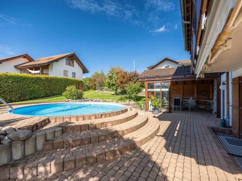 Large Chalet with Pool & View of the Bernese Alps in Riggisberg (2)