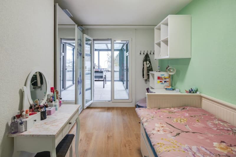 Appartamento moderno 4,5 locali con grande giardino invernale e terrazza nel centro di Oensingen (7)