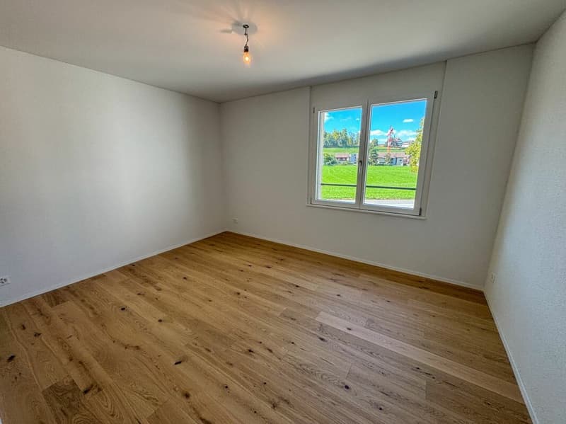 Erstbezug: Hochwertige 4.5 Zimmer Neubauwohnung in Riggisberg (12)