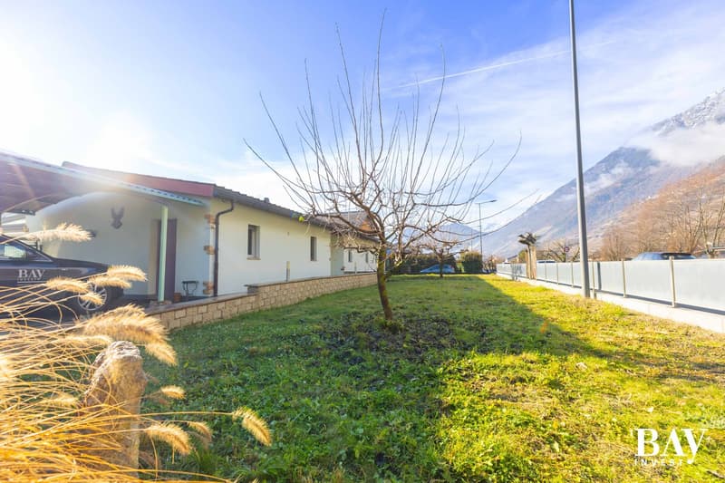 Family villa of 4.5 rooms with breathtaking views in Fully (30)