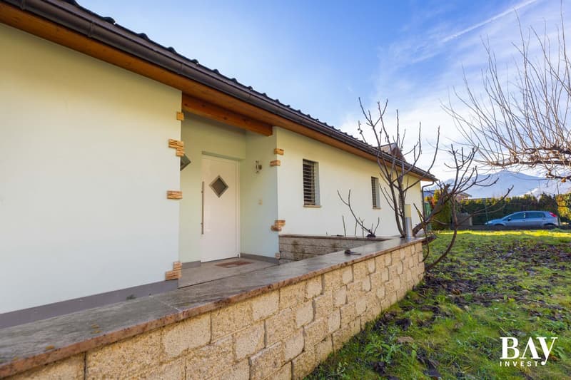 Family villa of 4.5 rooms with breathtaking views in Fully (31)