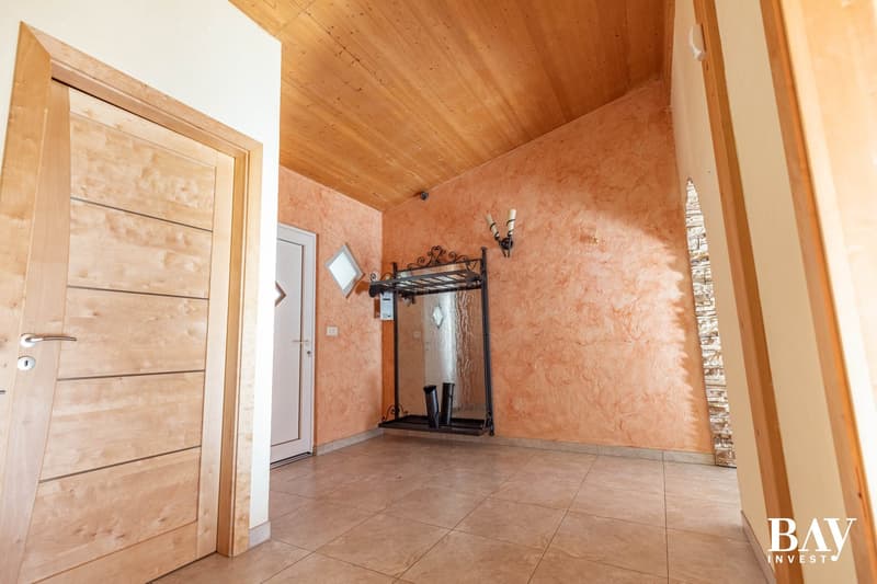 Family villa of 4.5 rooms with breathtaking views in Fully (9)