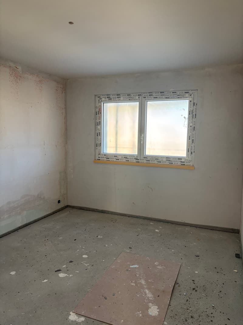 Attic in a 5-apartment building in the heart of the village of Vétroz (16)