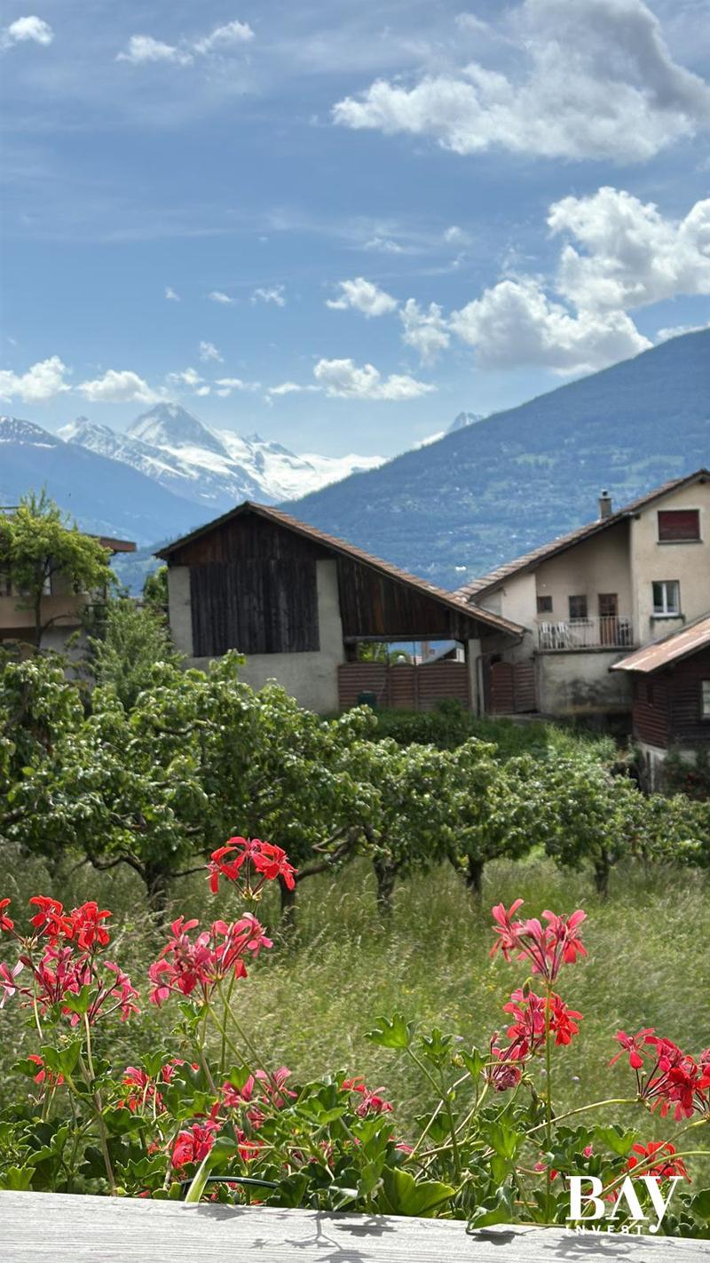 Charming semi-detached house with 3.5 rooms and panoramic views of the mountains (41)