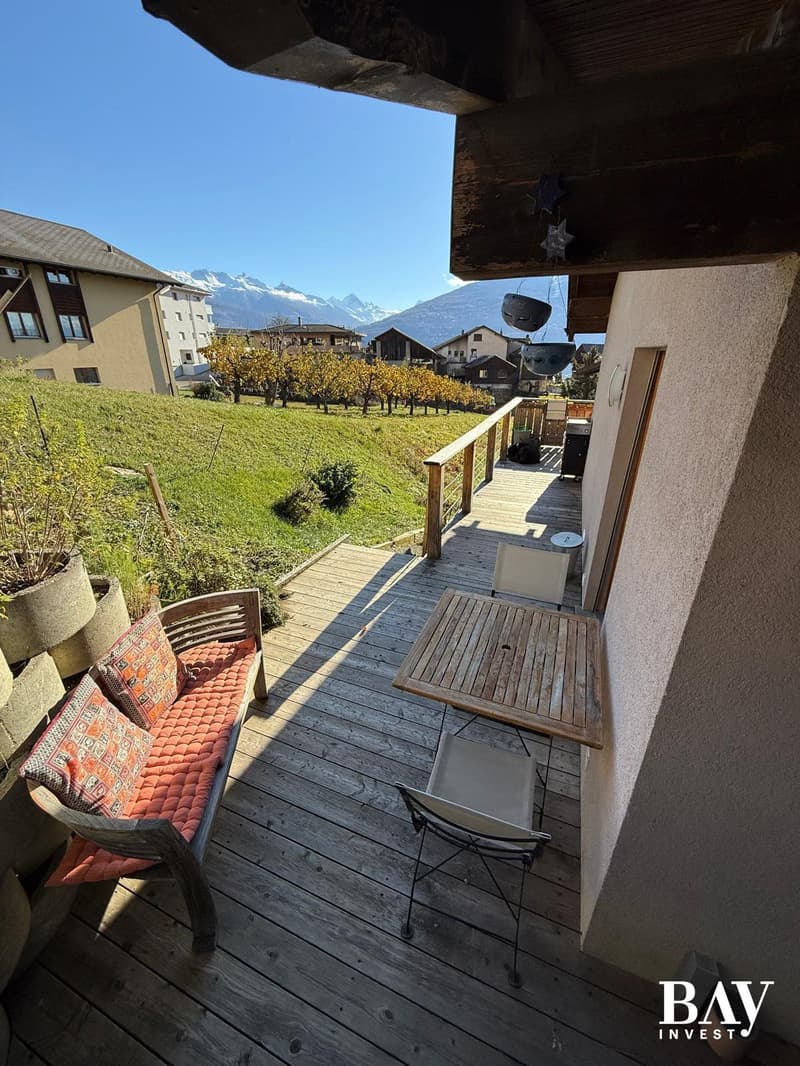 Charming semi-detached house with 3.5 rooms and panoramic views of the mountains (11)