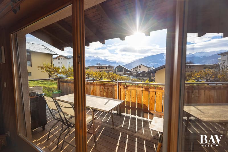 Charming semi-detached house with 3.5 rooms and panoramic views of the mountains (10)
