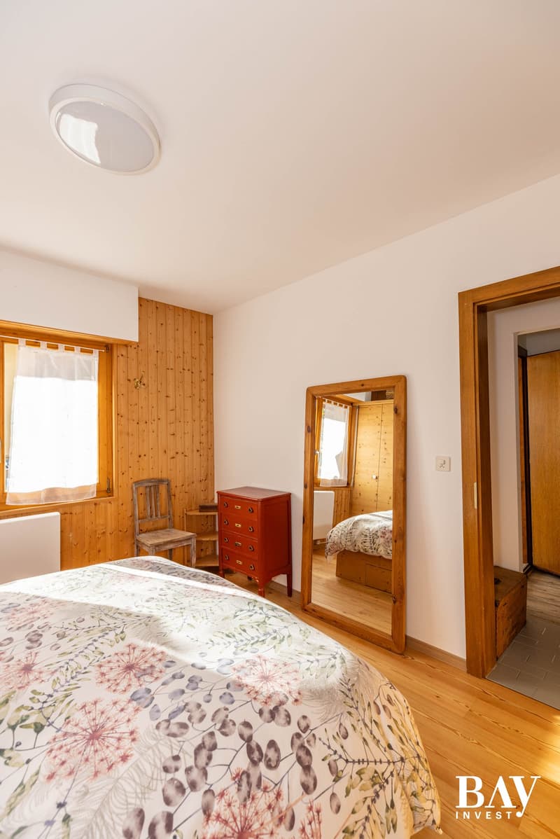 Charming semi-detached house with 3.5 rooms and panoramic views of the mountains (33)