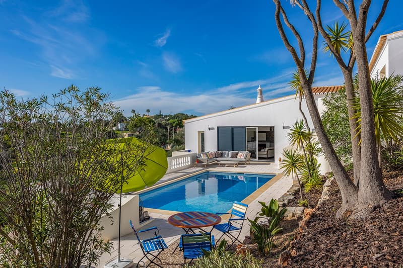 Nouveau prix ! Villa de charme rénovée, vue panoramique, à 8 minutes de Vilamoura et de ses golfs (27)