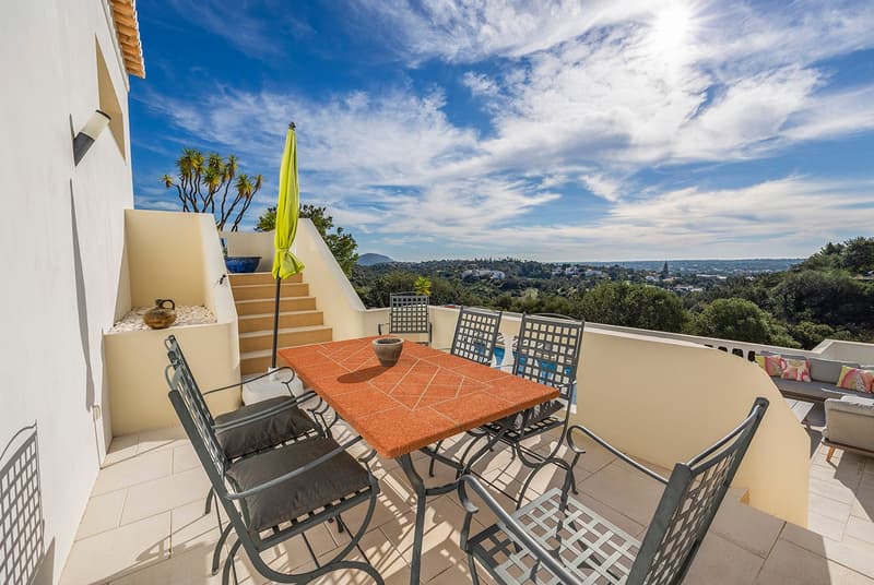 Nouveau prix ! Villa de charme rénovée, vue panoramique, à 8 minutes de Vilamoura et de ses golfs (31)