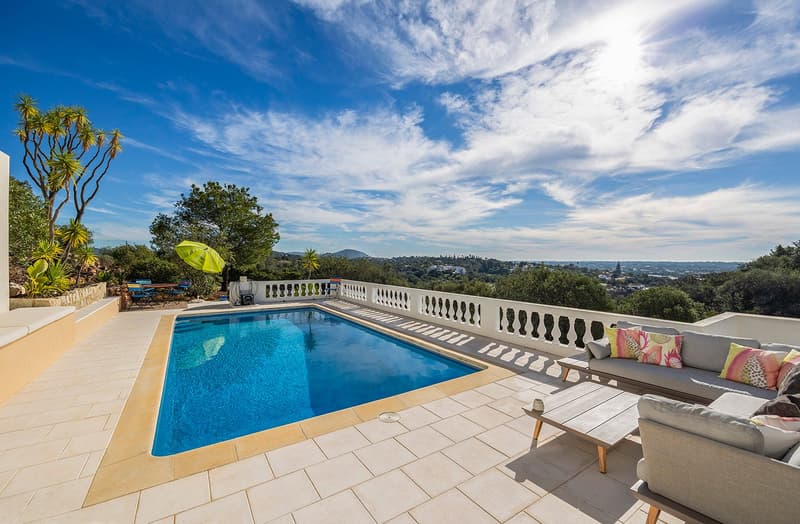 Nouveau prix ! Villa de charme rénovée, vue panoramique, à 8 minutes de Vilamoura et de ses golfs (26)