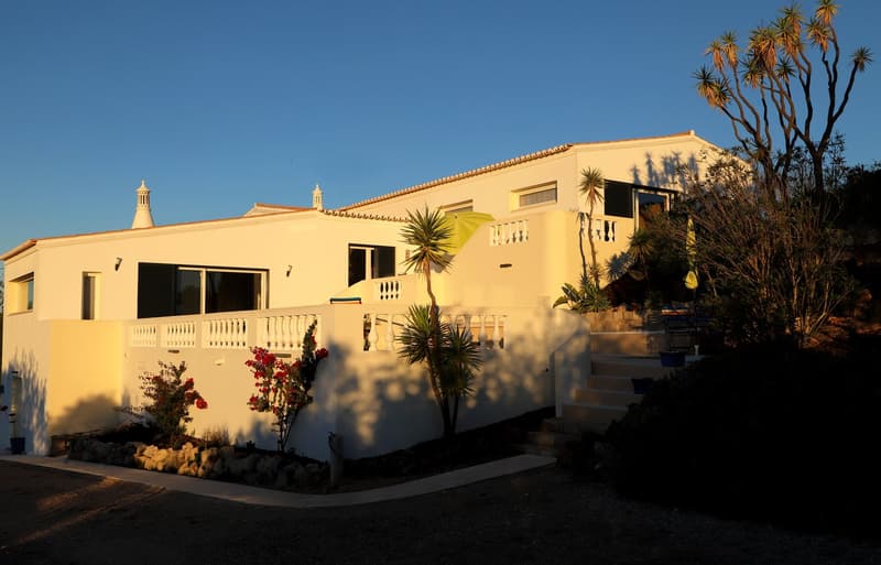 Nouveau prix ! Villa de charme rénovée, vue panoramique, à 8 minutes de Vilamoura et de ses golfs (32)