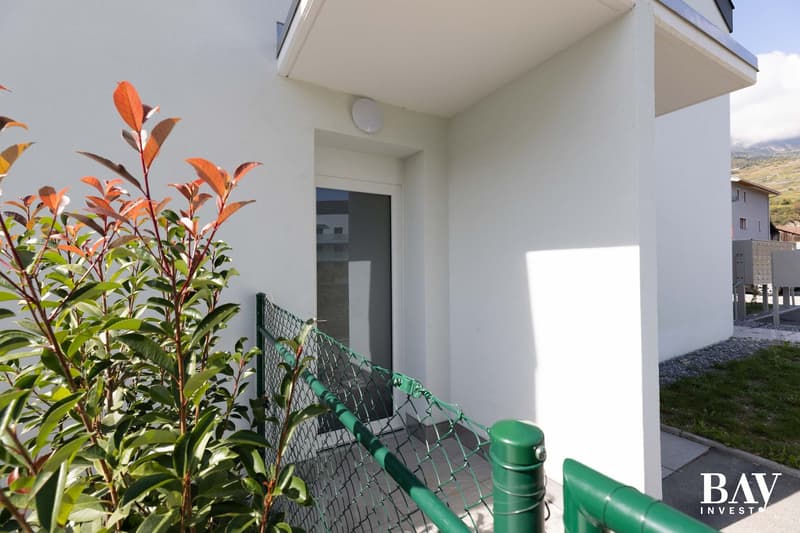 Charmant 2.5 pièces neuf à Conthey – Accessible et lumineux (3)